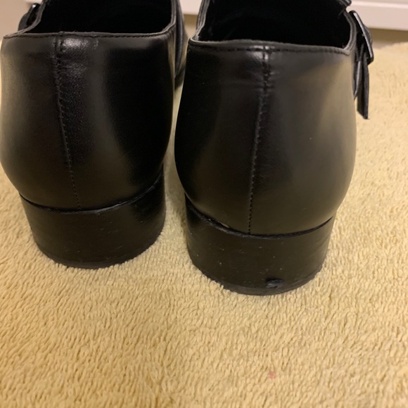 Lord and Taylor shoes - Picture 6 of 8